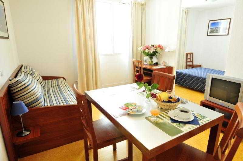 Residhotel Grenette Γκρενόμπλ Δωμάτιο φωτογραφία